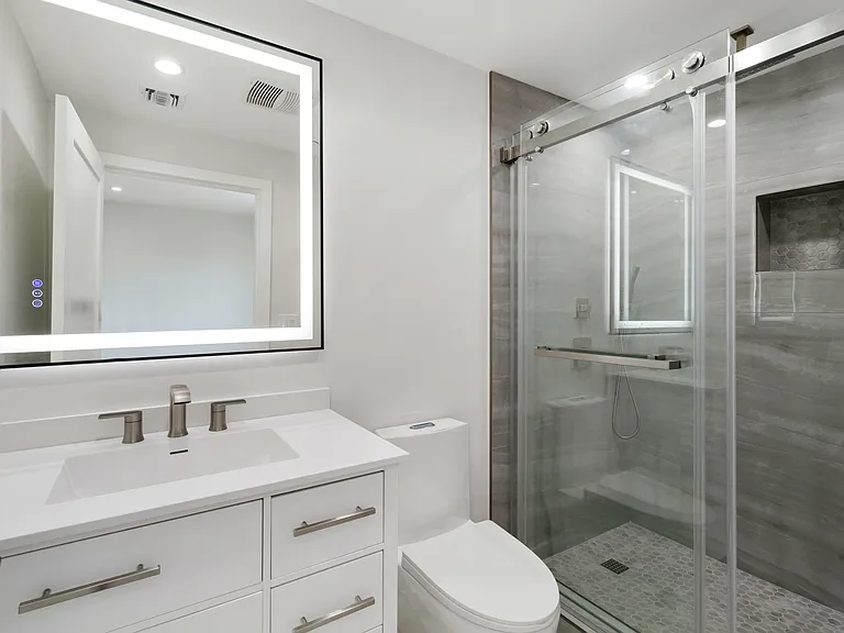 6830 Lubao Ave — Photo 27