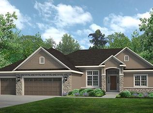 N56W20728 Carnoustie WAY #Lt84, Menomonee Falls, WI 53051