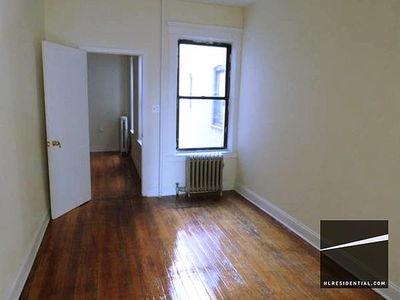 4th image of 3034 30th St APT 3R