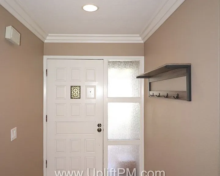 16015 Oakley Rd — Photo 2