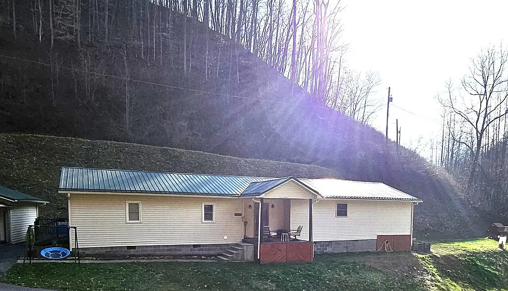 2474 Bear Branch Rd photo 1