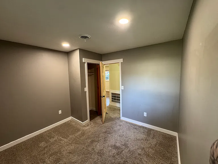 615 N Zimmer Rd — Photo 6