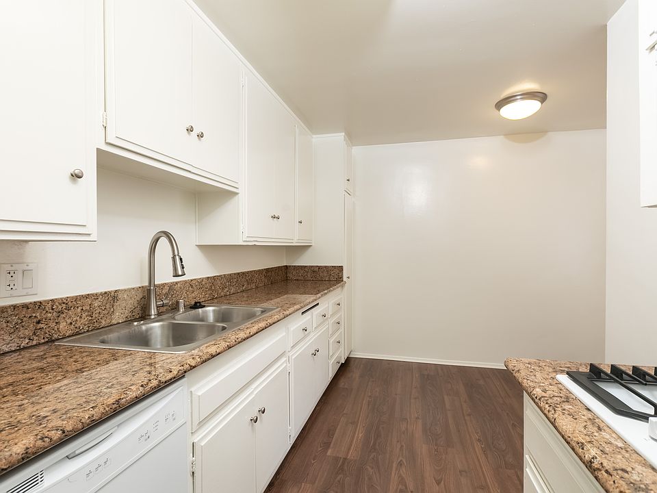1st image of 240 N Crescent Dr APT 310
