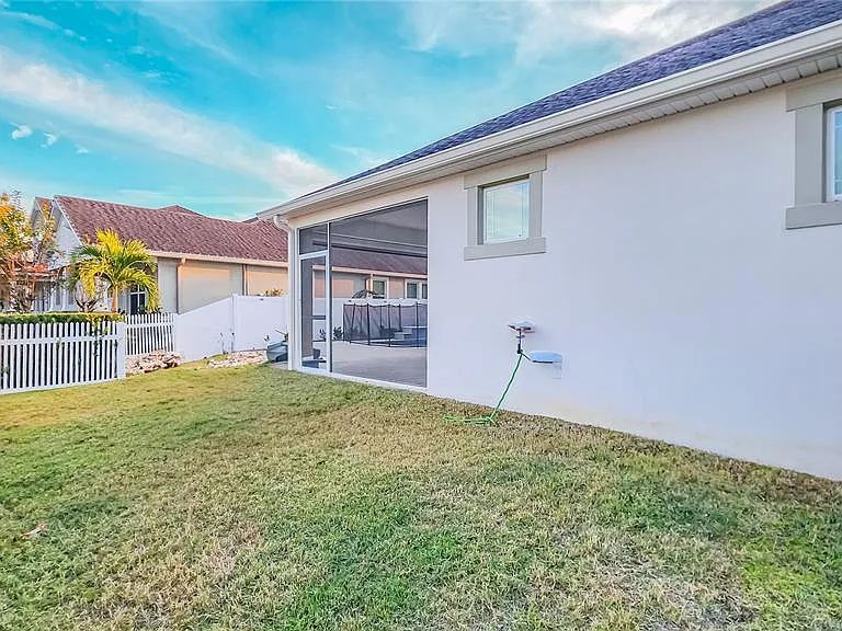 8201 Corkfield Ave — Photo 34
