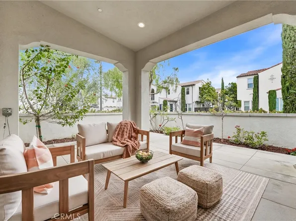 102 Trailblaze, Irvine, CA 92618