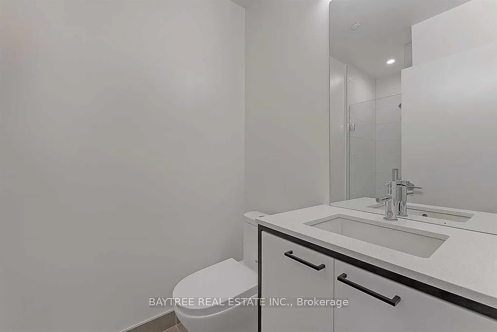Building Photo - 1808 Saint Clair Ave W #205