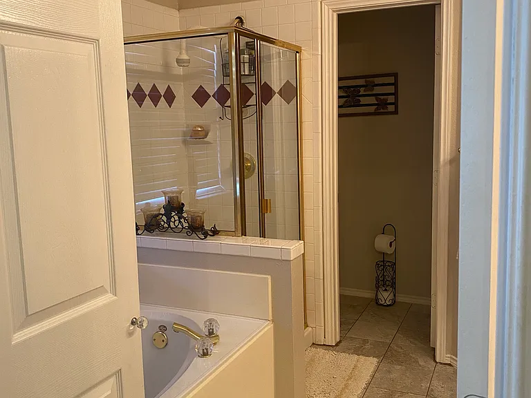 4600 Spanishmoss Dr — Photo 30
