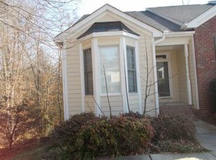 801 Carved Oak Dr, Durham, NC 27707