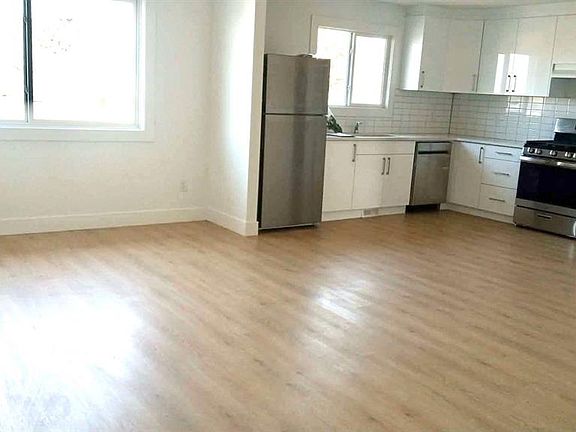3rd image of 3601 W 53rd St