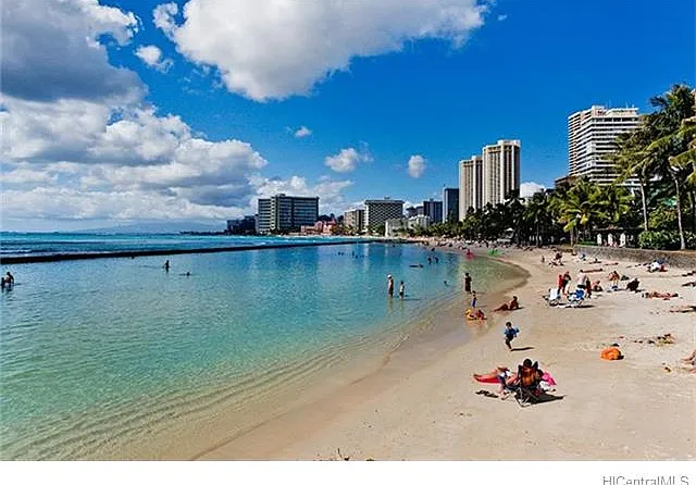 1910 Ala Moana Blvd #13A — Photo 45