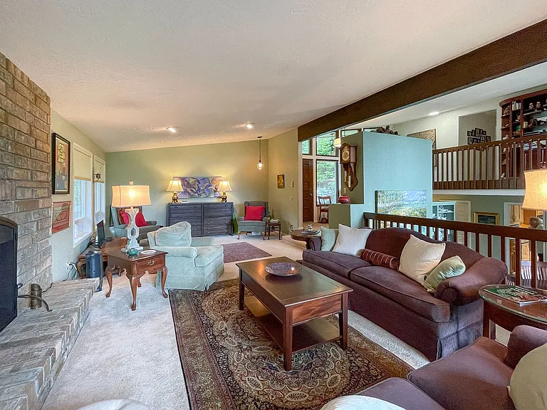 590 Ridge View Dr — Photo 9