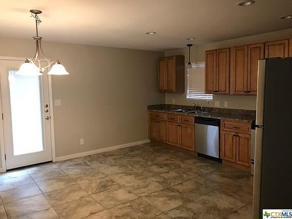 4th image of 1459 Marigold Dr