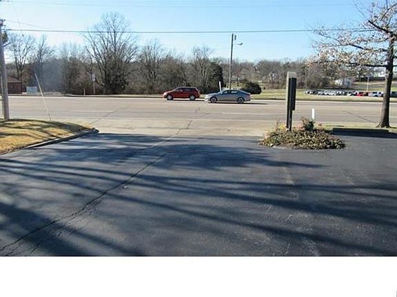 3rd image of 4600 S Lindbergh Blvd Ste 1