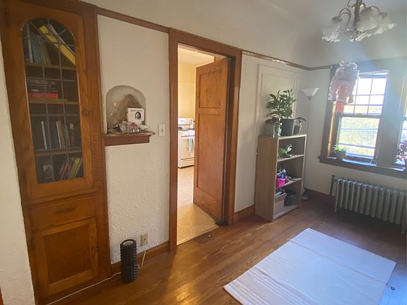 4th image of 3036 S Kinnickinnic Ave #10643275