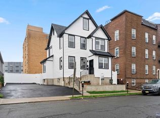 25 Franklin Pl, Rutherford, NJ 07070