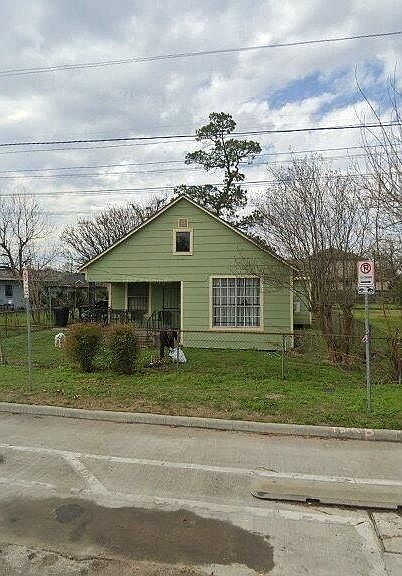 1st image of 4913 Elysian St