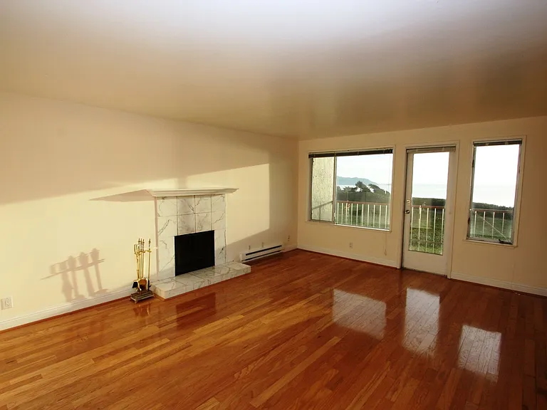 5015 Palmetto Ave #7 — Photo 2