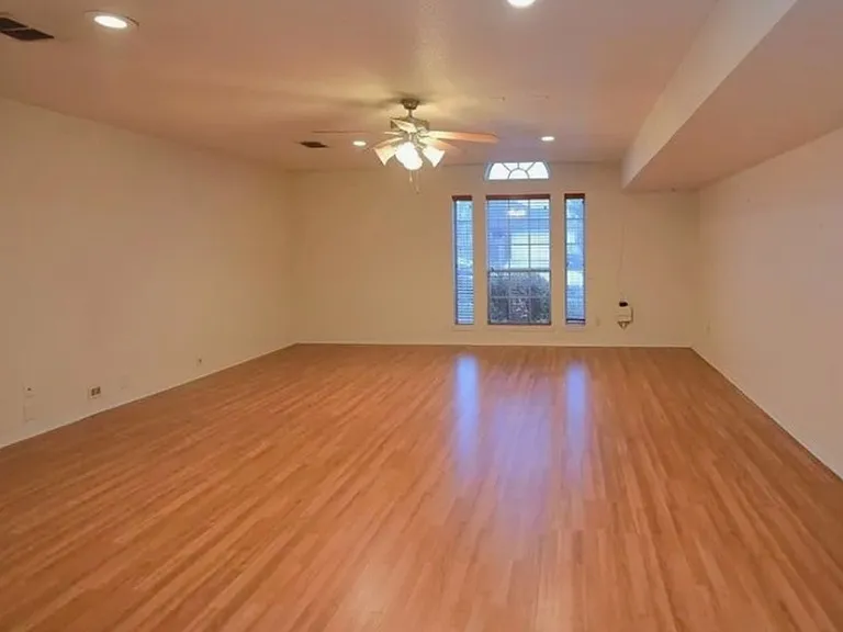 4106 Pennington Ave — Photo 14