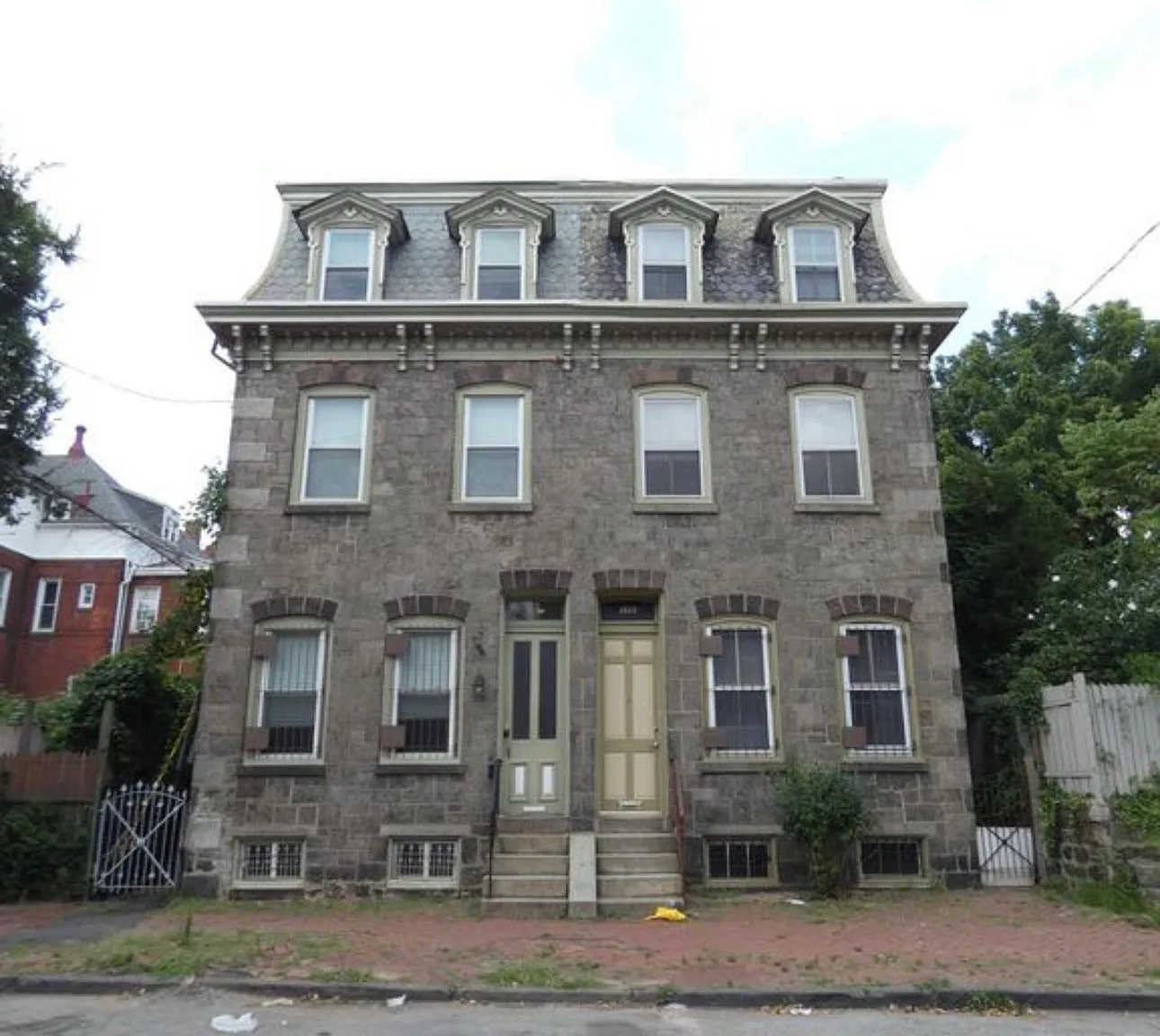 2 bed, 2519 sqft, $2,000 — Photo 1
