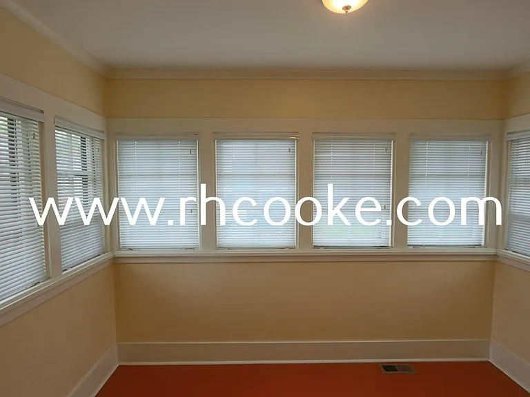 719 W Maxwell Ave — Photo 9