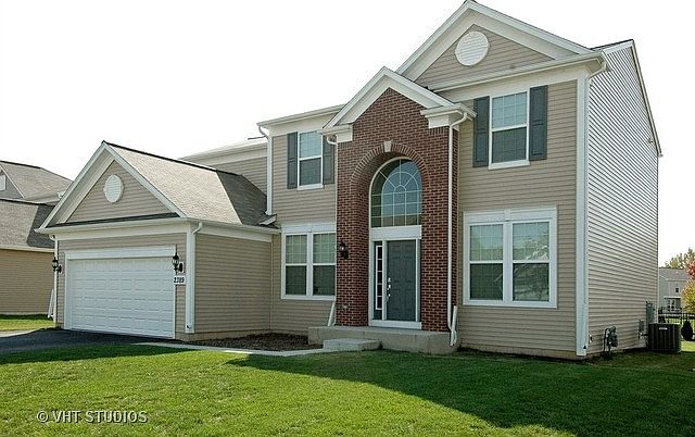 1st image of 2389 Woodside Dr