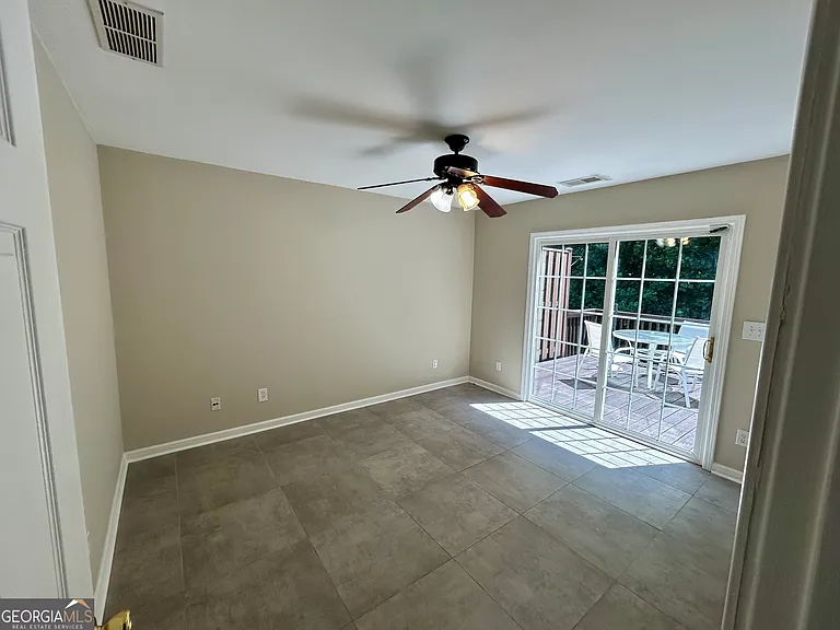 1061 Athena Ct — Photo 26