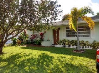 913 Eucalyptus Rd, North Palm Beach, FL 33408