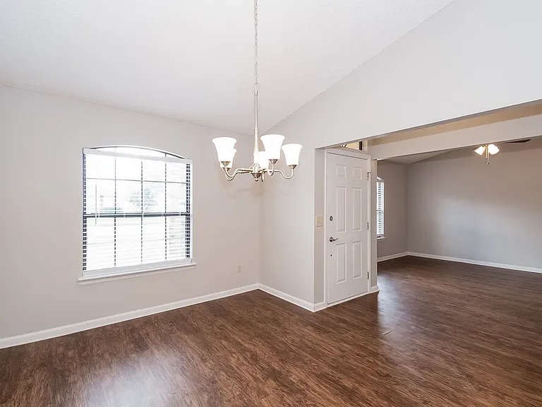 3413 Deerfield Pointe Dr — Photo 6