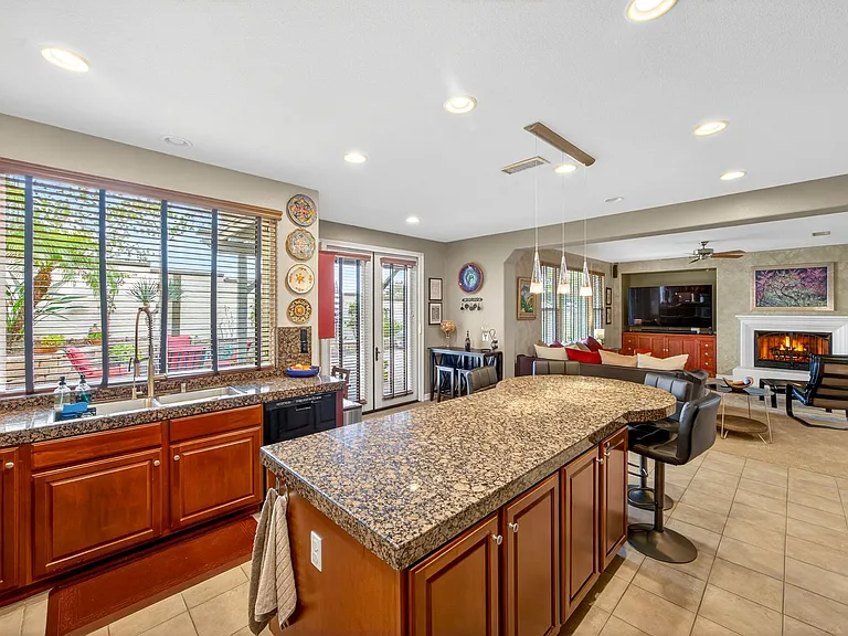 13720 Rosecroft Way — Photo 18