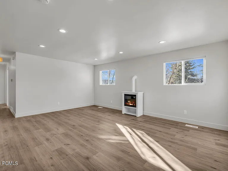 6236 N Countryside Cir — Photo 3