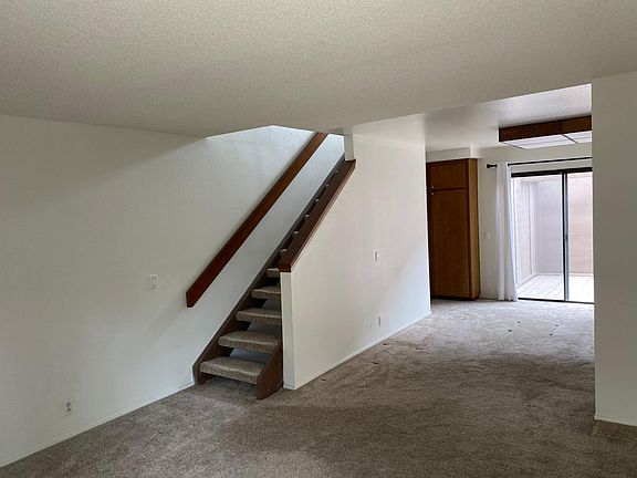 3rd image of 8720 Villa La Jolla Dr Unit 110