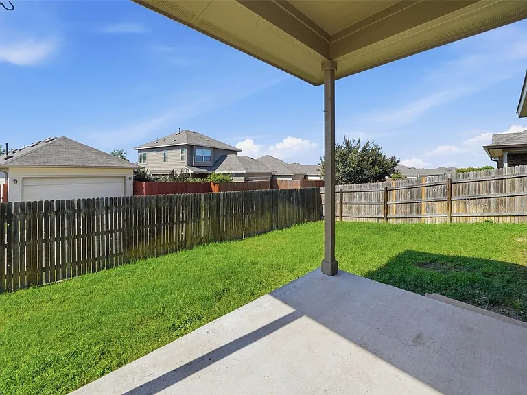 613 Longhorn Cavern Rd — Photo 34
