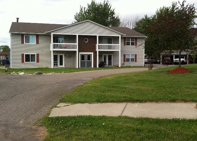 1st image of 319 Oxford Ct APT 2