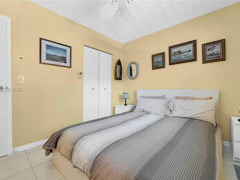 2861 Somerset Dr #301 — Photo 17