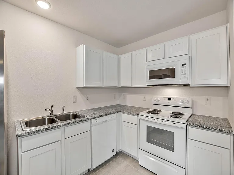 24617 Pools Creek Way — Photo 11