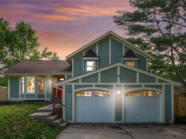 7400 NW 77th St, Kansas City, MO 64152