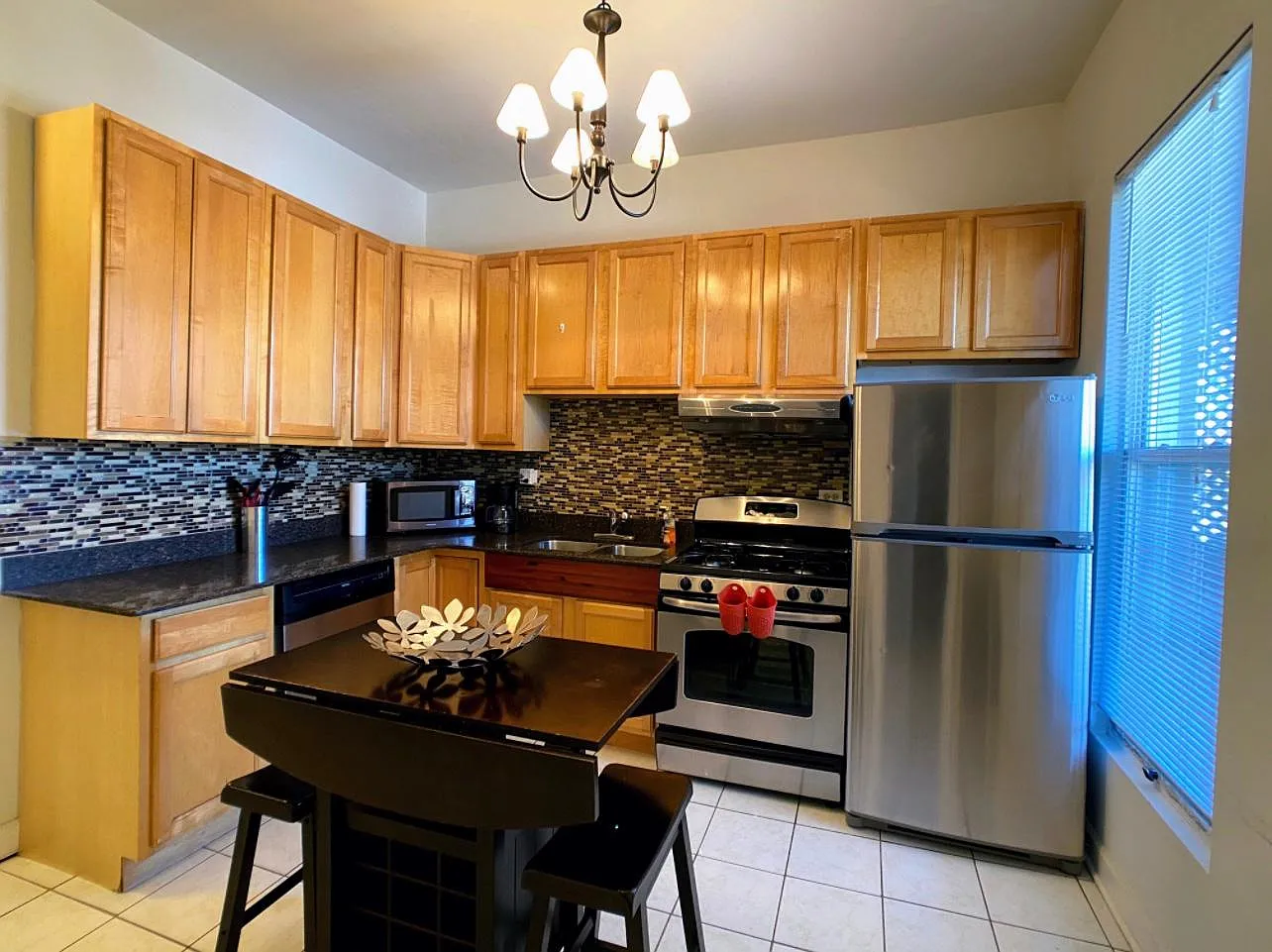 3431 S Prairie Ave — Photo 4