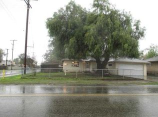 9492 Locust Ave, Fontana, CA 92335