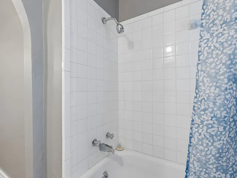 3421 N Dewey Ave — Photo 25