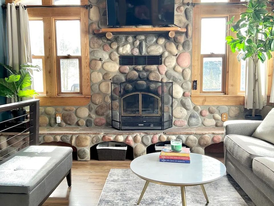 1st image of 8604 Fall River Rd