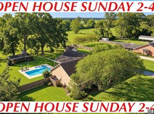9370 Meadow Ln, Oscar, LA 70762