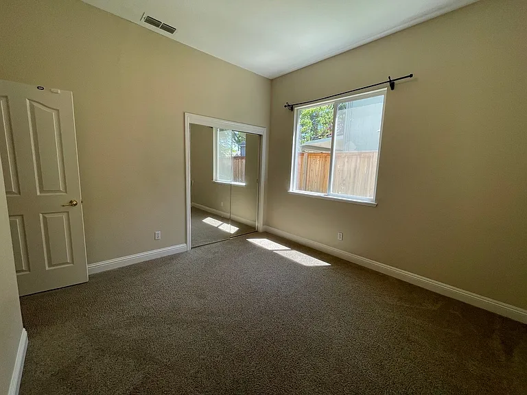 1124 Widgeon Ct — Photo 25