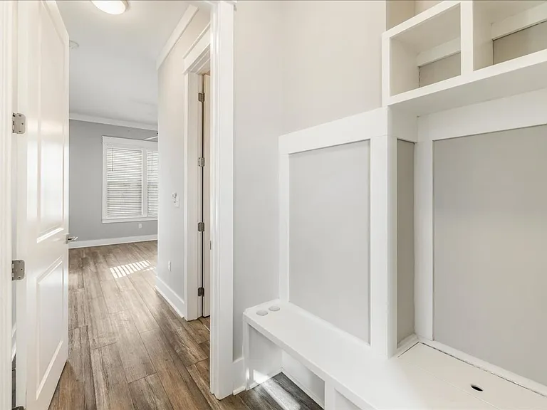 4072 Biltmore Ave — Photo 29