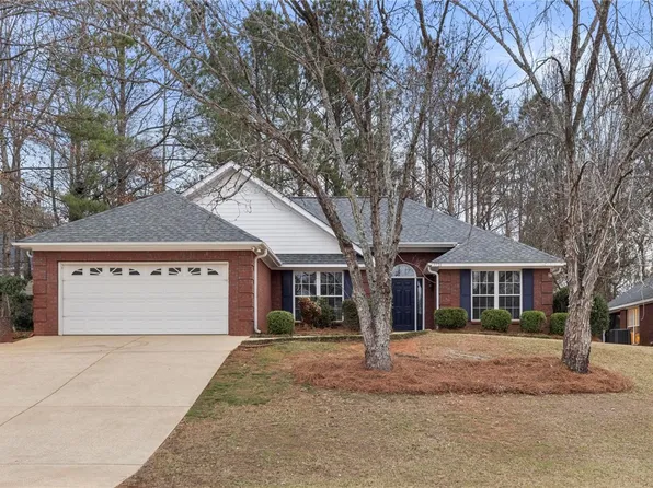 1731 Stone Pointe Dr, Auburn, AL 36830