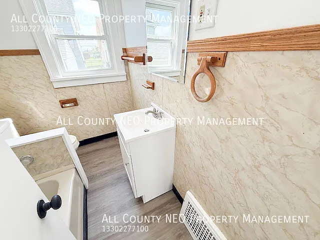 1241 Bedford Ave SW — Photo 24