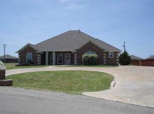 4209 Olde Copper Creek Rd, Moore, OK 73160