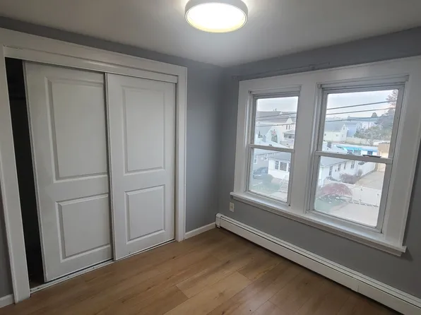 571 Avenue A image 5 of 10