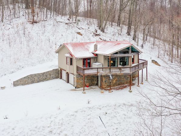 Wood Stove Roan Mountain Real Estate 2 Homes For Sale Zillow