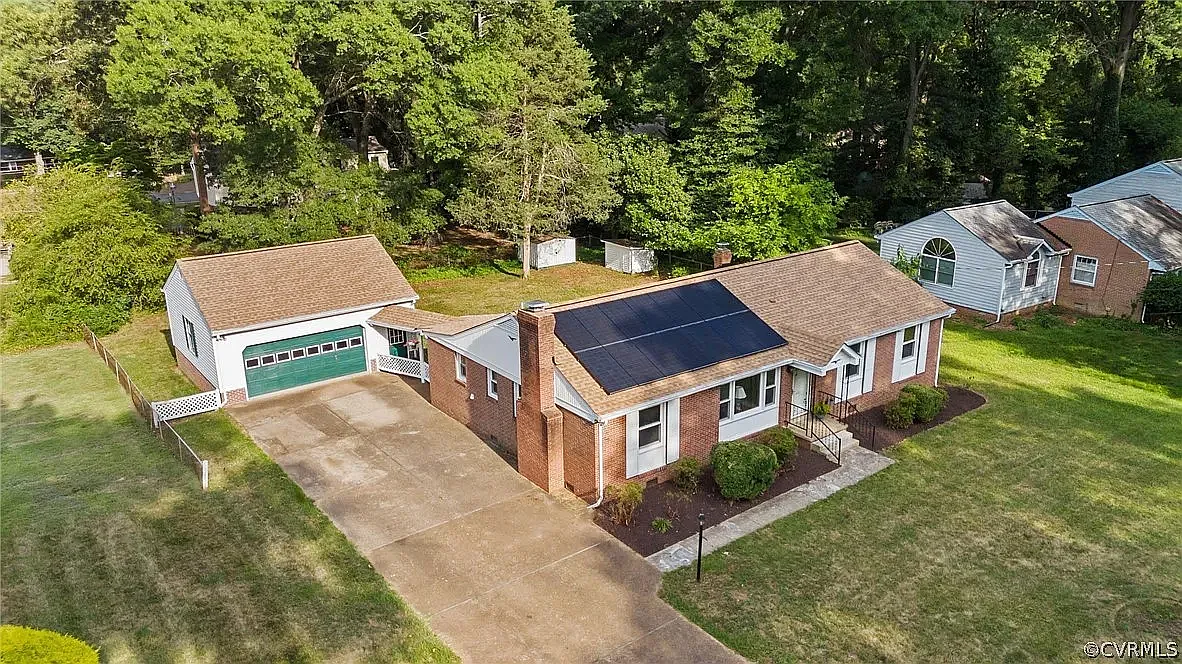 2317 Francine Rd — Photo 1