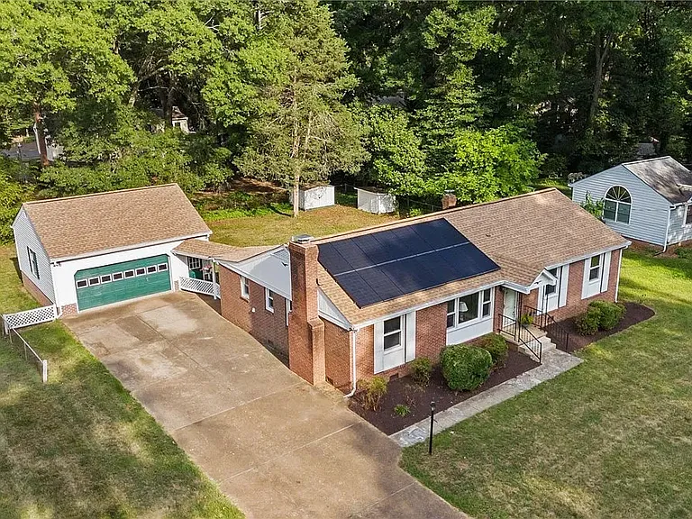 2317 Francine Rd — Photo 1